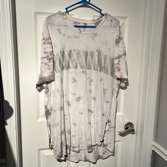 INC Tshirt - Picture 1 of 3